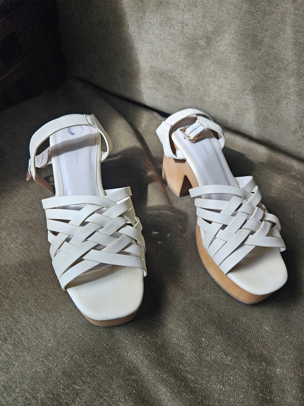 Journee Collection - Cream Woven Block Heel Sandals Size 9.5